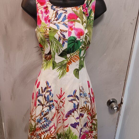 Zara Basic Lovely Floral Dress - Picture 6 of 8